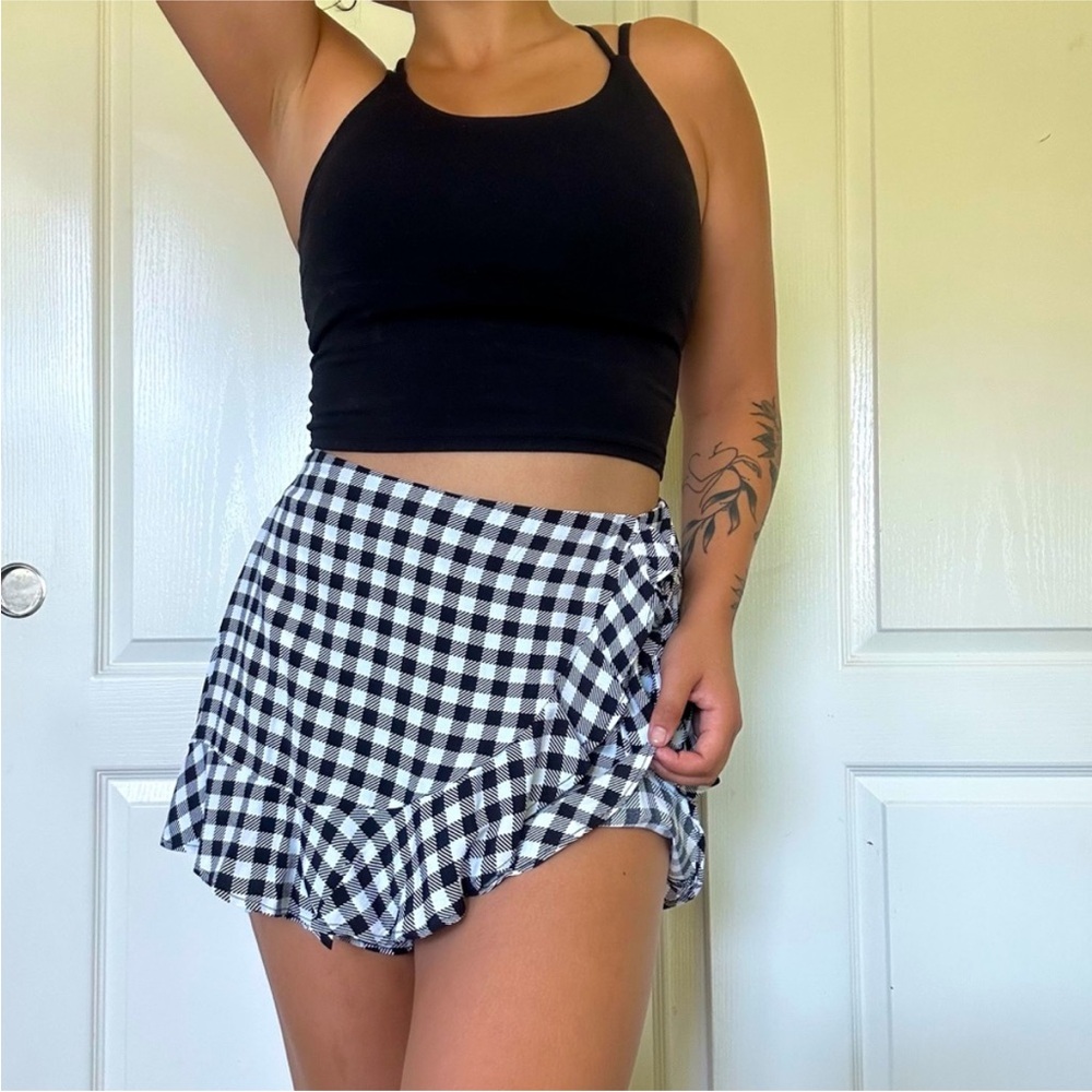 nwot F21 Gingham Skort